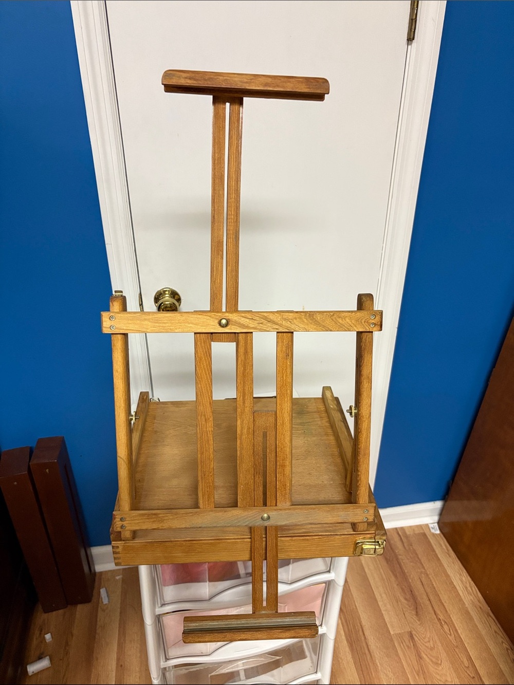 Portable Wooden Tabletop Easel with Leather Handle - Natural Wood